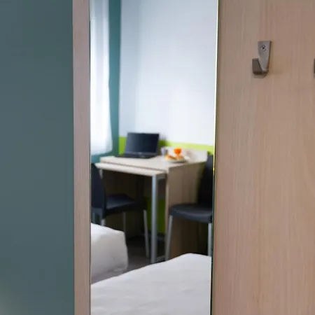 호텔 Parme Etape *